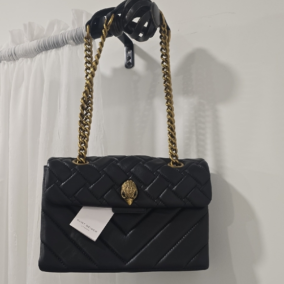Kurt Geiger Handbags - Kurt Geiger Black Quilted Shoulder Bag with Gold Chain
